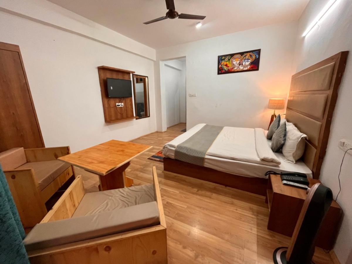 Himalayan Riverpark - A Four Star Luxury Hotel, Manali מראה חיצוני תמונה